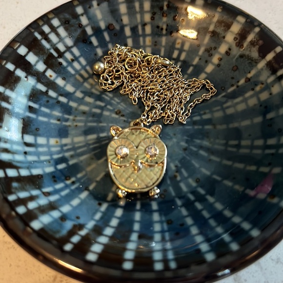 Owl Necklace Gold-tone Crystal Eyed - Picture 2 of 9